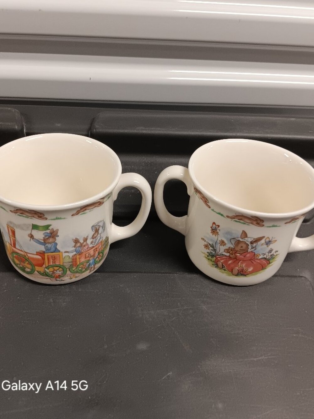 ROYAL DOULTON Bunnykins Double Handle Nursery Cups Bone China Rabbit Set o